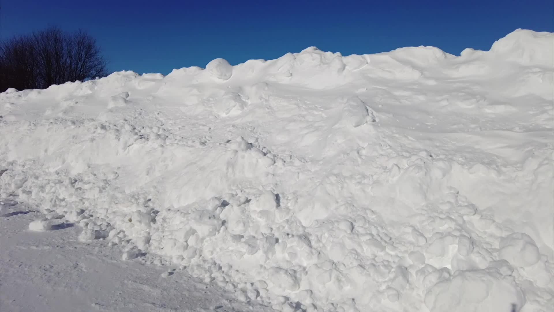 Swan-2022 TWB Big Snow Banks-Mar20