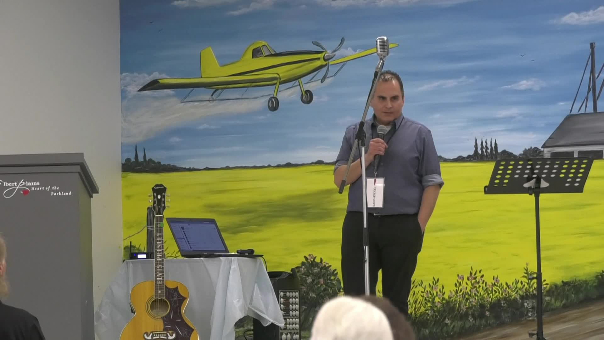 GIL_elvisjohnny_20apr2024