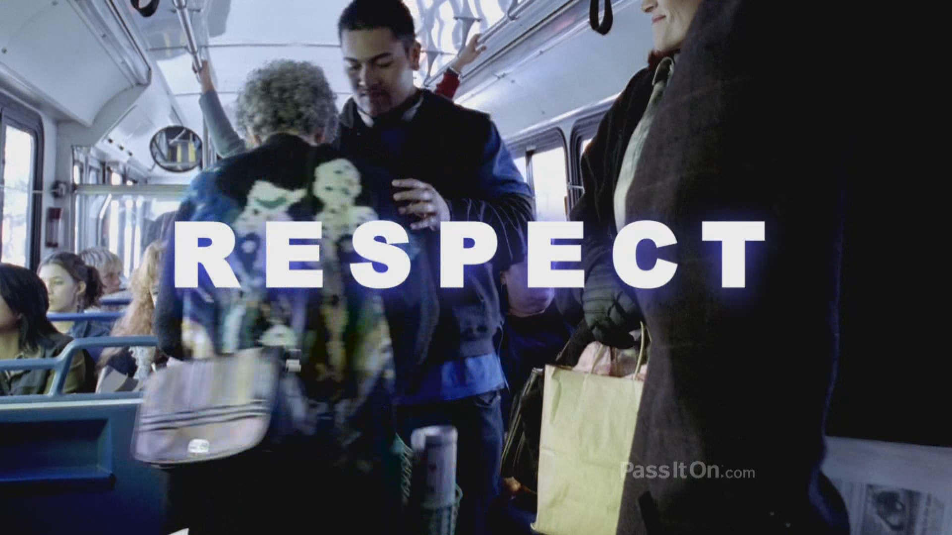 FZAA1447H_Bus_15_PRO