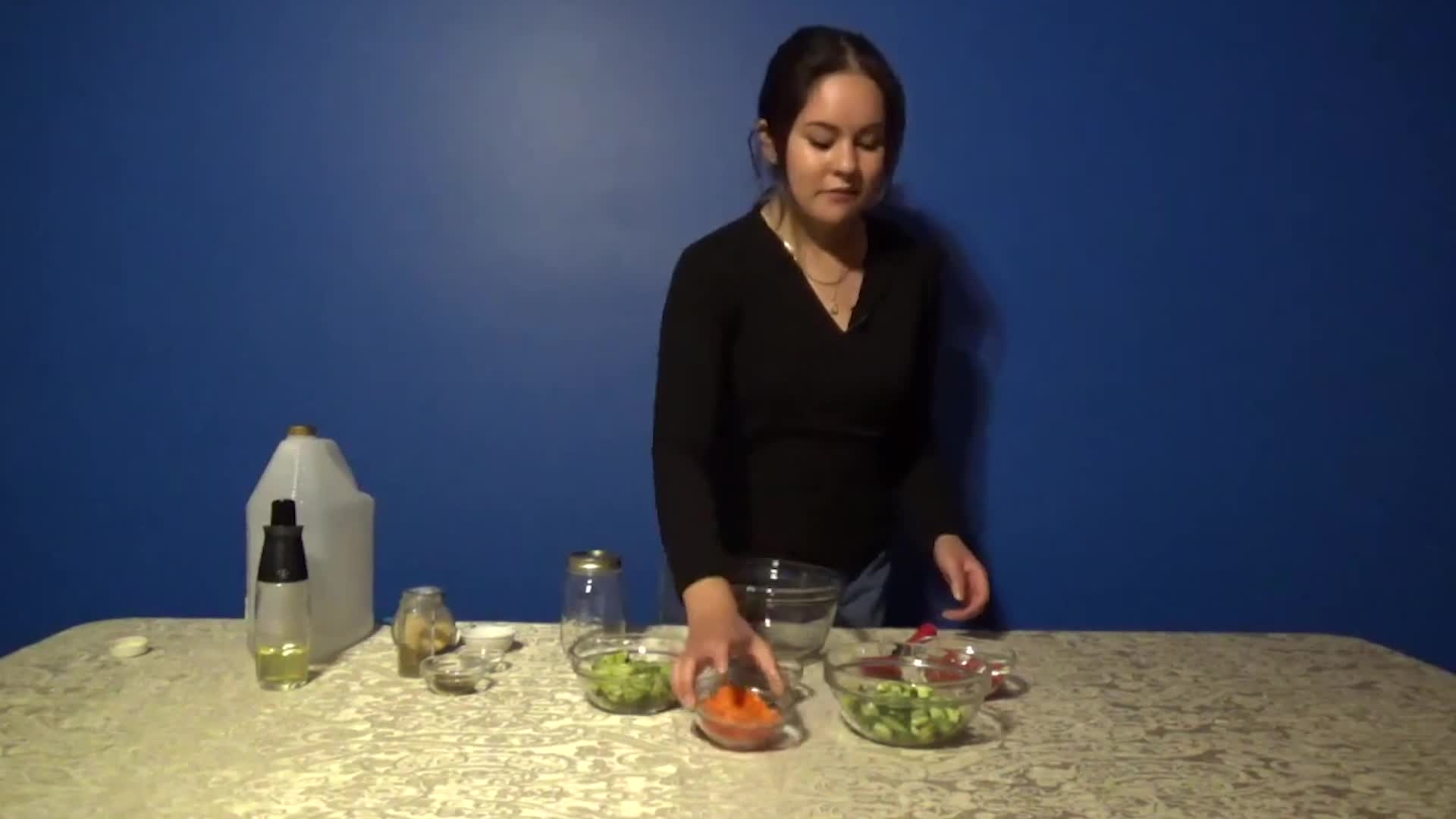 Thumbnail image for Filler_Health Checks_Marinated Vegetable Salad and Homemade Italian Dressing_Sep 29_2021