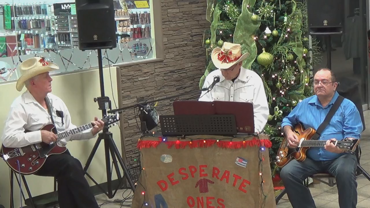 Thumbnail image for Killarney-SantaClausParade-November25,2016