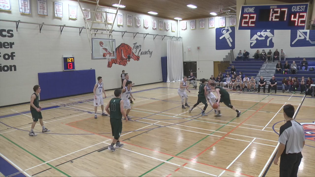 Thumbnail image for Swan-2017BasketballTigersvsDauphin-Jan21