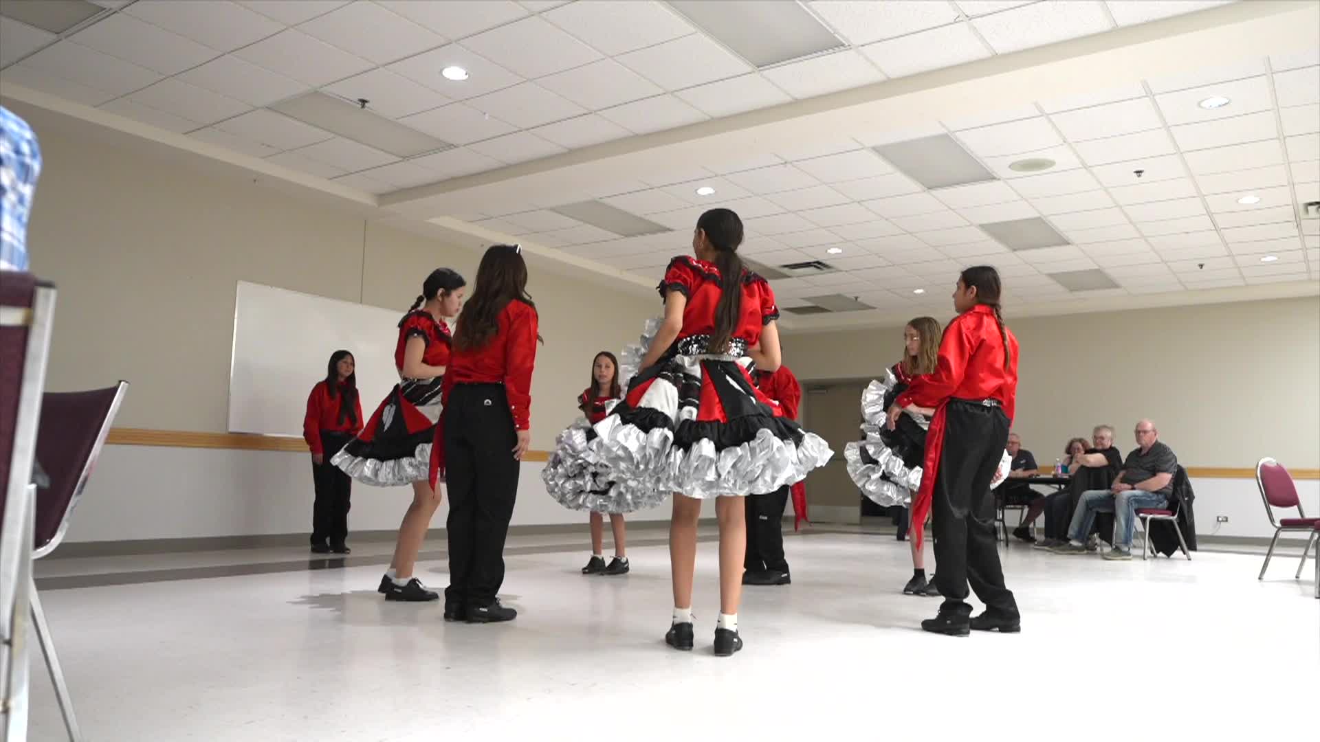 Thumbnail image for Dauphin Friendship Centre Diversity Dancers