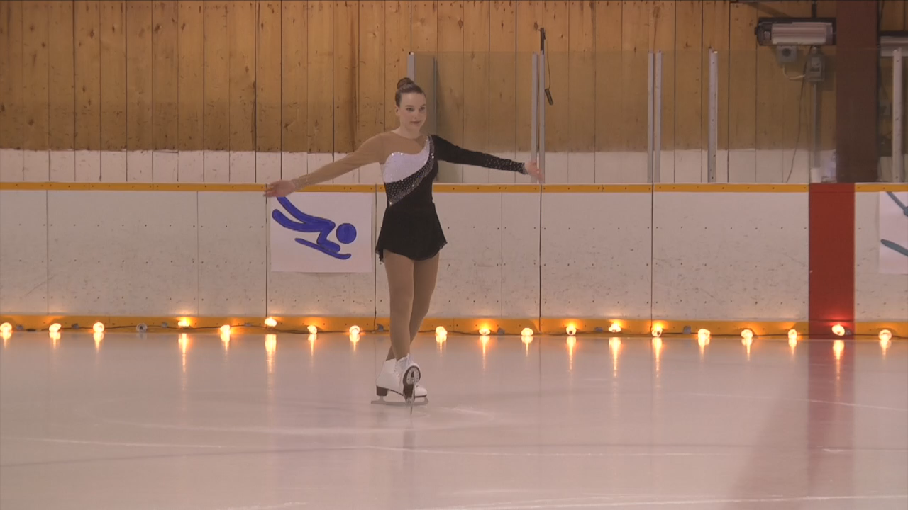 Thumbnail image for Swan-2018MinitonasSkating-Mar1