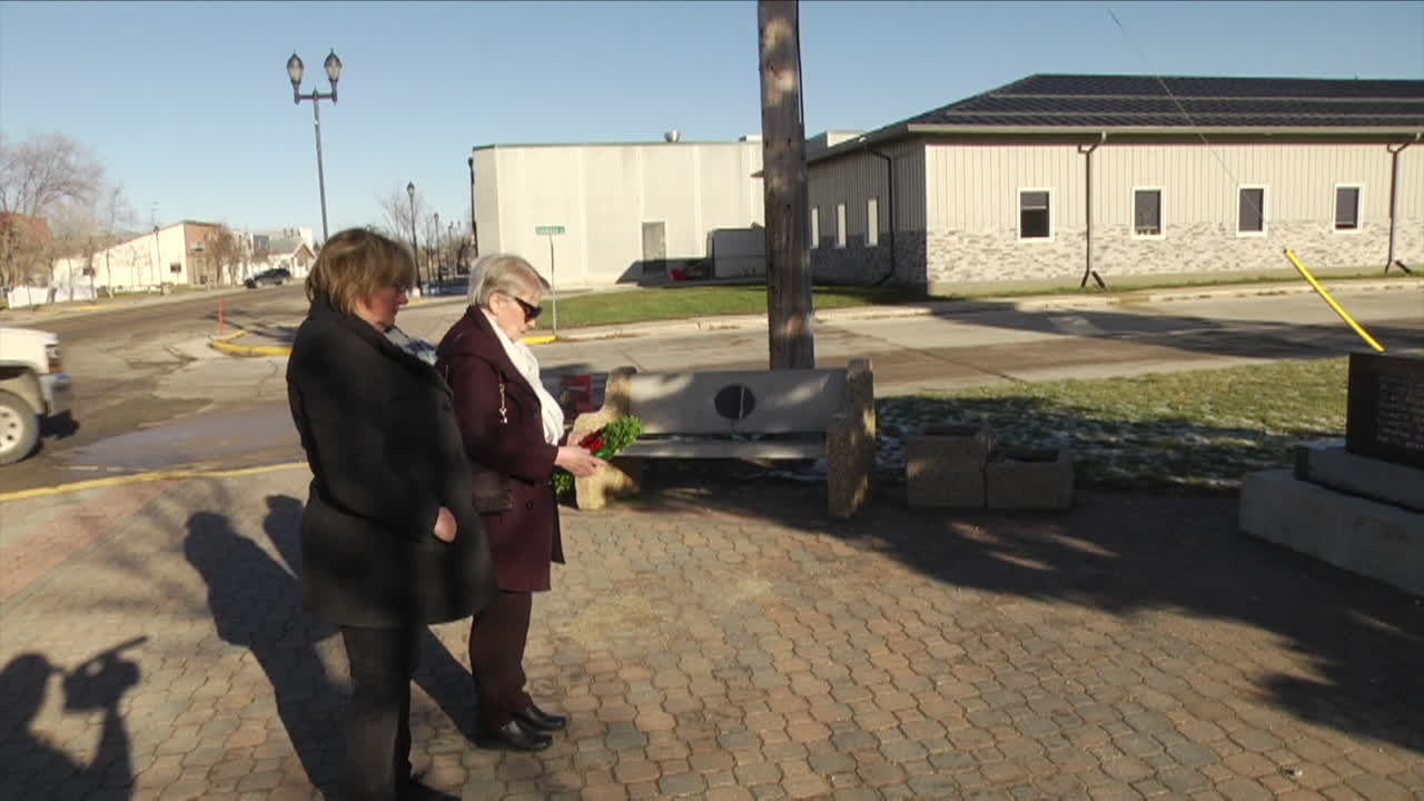 Thumbnail image for Ster Laying Wreath 2025