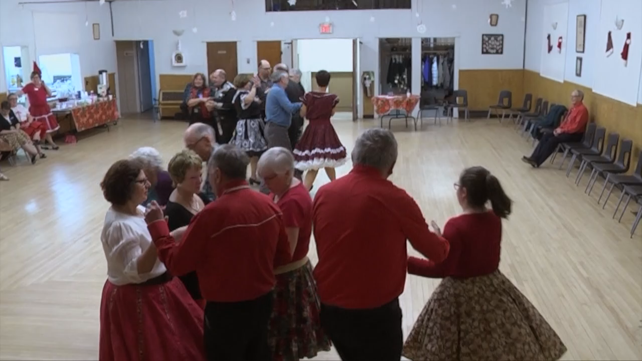 Thumbnail image for Swan-2018ChristmasSquareDance-Dec1